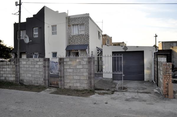 2 Bedroom House