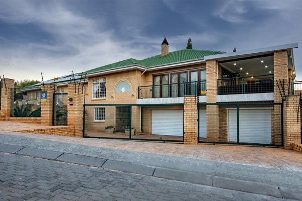 5 Bedroom House
