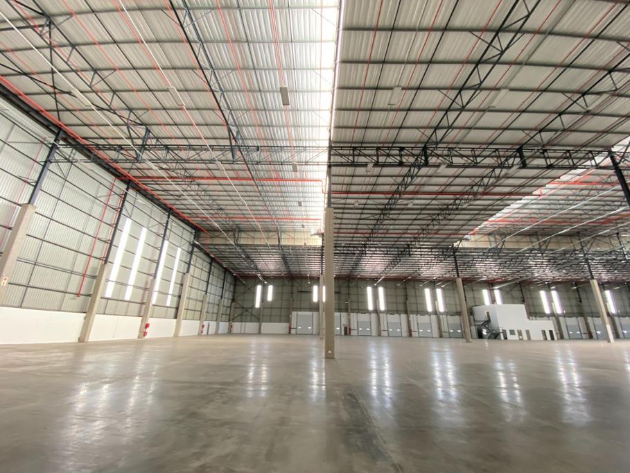 11 366 m² Industrial space