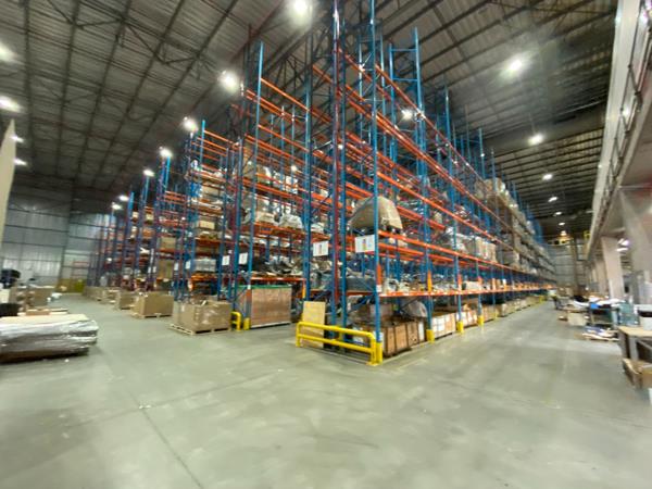 12 400 m² Industrial space