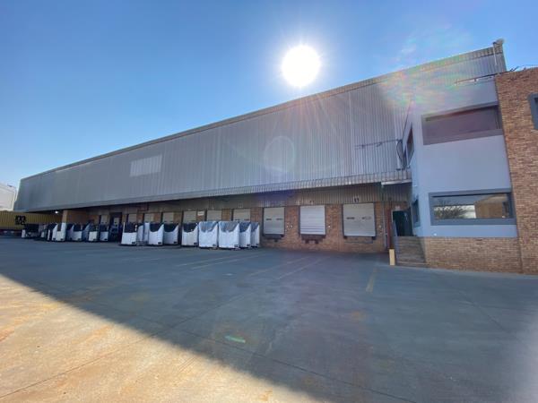 12 400 m² Industrial space