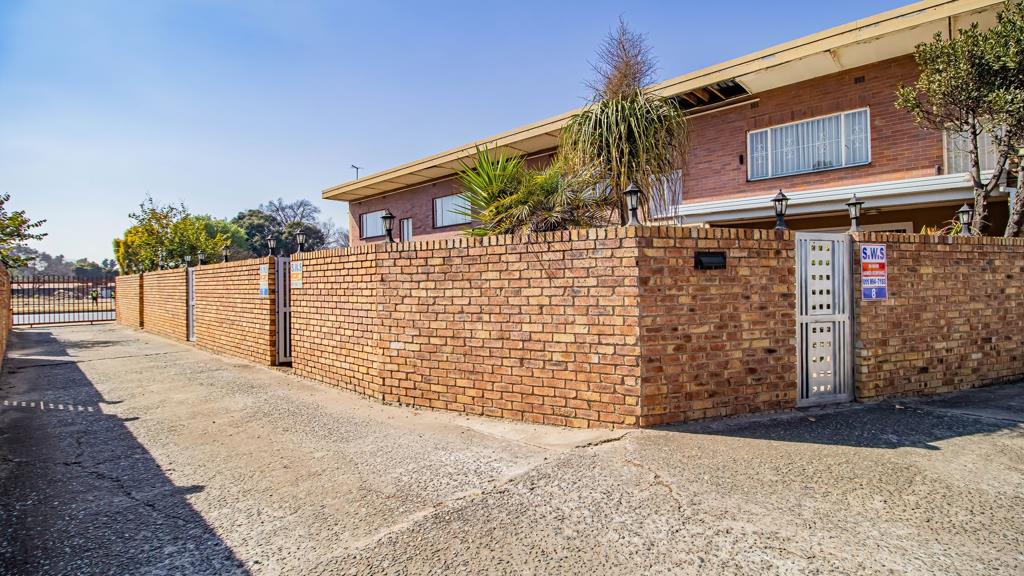 2 Bedroom Duplex