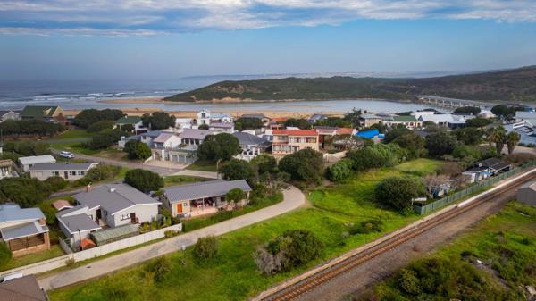 418 m² Land