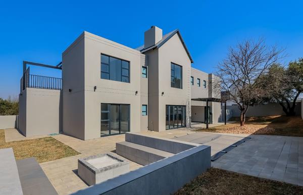 5 Bedroom House