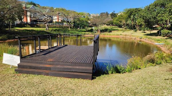 1 184 m² Land