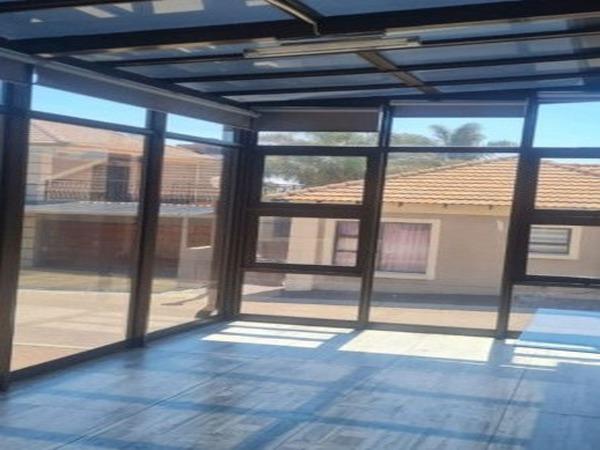 3 Bedroom Townhouse