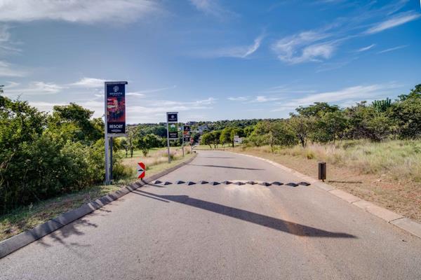 947 m² Land