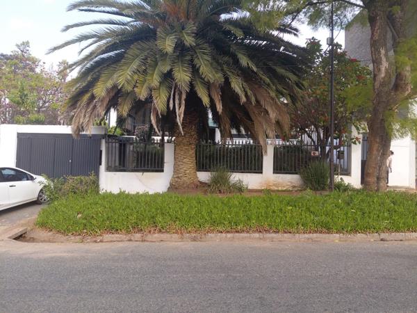 6 Bedroom House