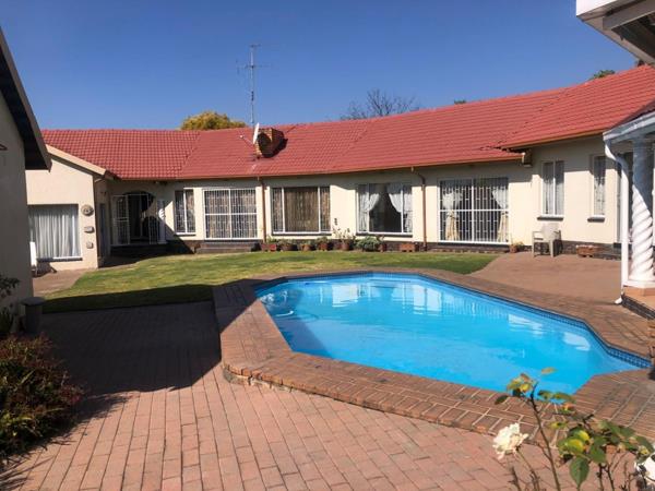 5 Bedroom House