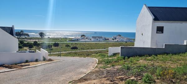 698 m² Land