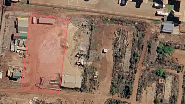 3 784 m² Land