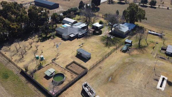 4.3 ha Farm
