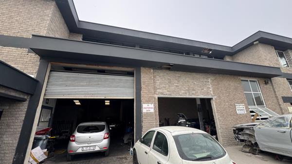 2 705 m² Industrial space
