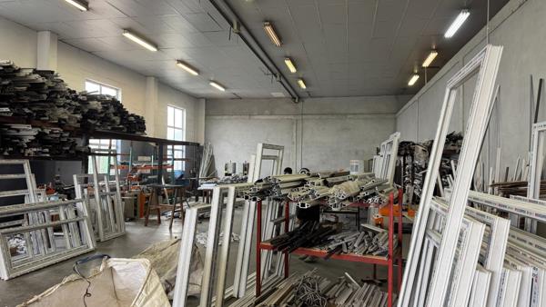 2 705 m² Industrial space