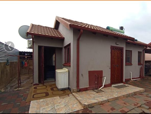 2 Bedroom House