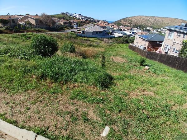 800 m² Land