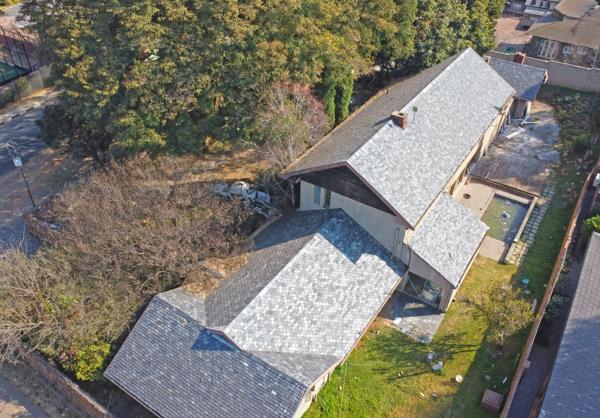 2 118 m² Land