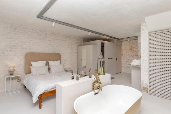 1 Bedroom House