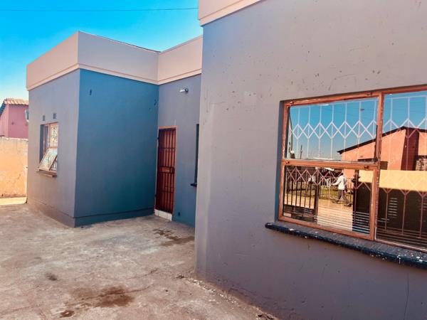 2 Bedroom House