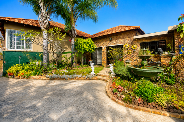 5 Bedroom House