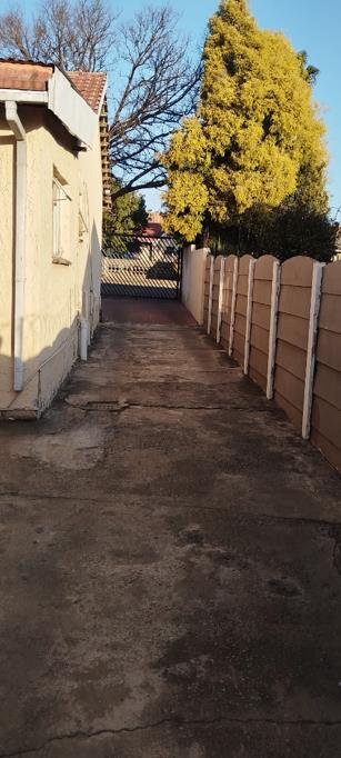 12 Bedroom House