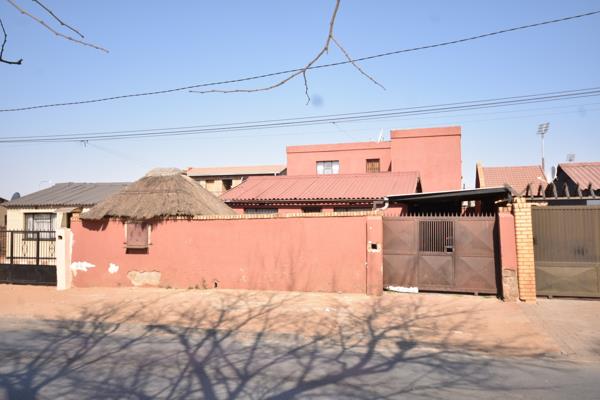 6 Bedroom House