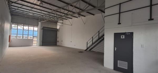 215.7 m² Commercial space
