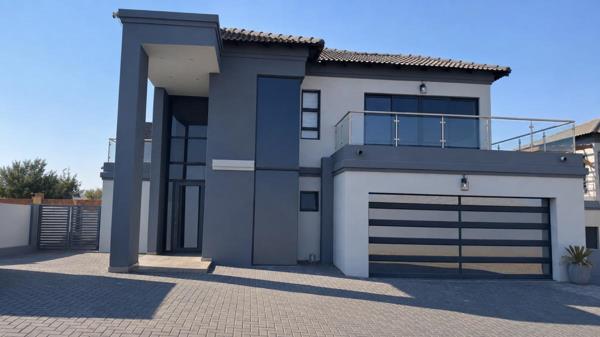 5 Bedroom House
