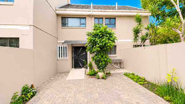 3 Bedroom Townhouse