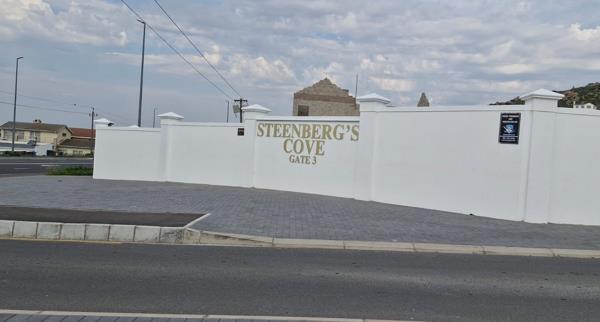 355 m² Land