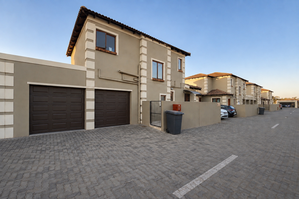 3 Bedroom Townhouse