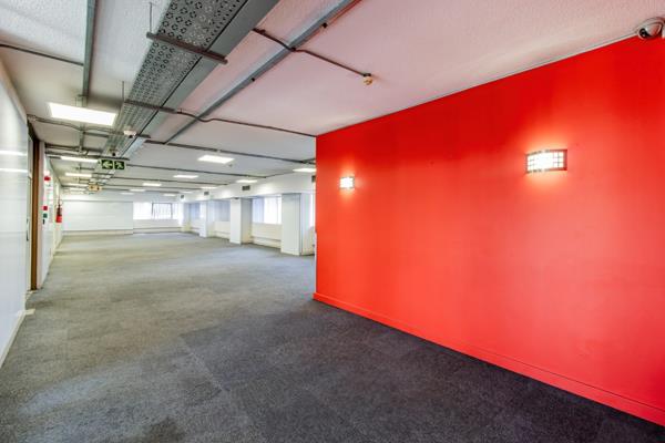 107 m² Commercial space