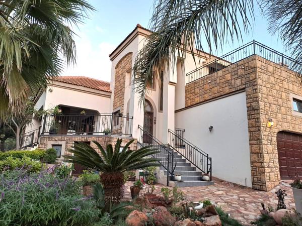 5 Bedroom House