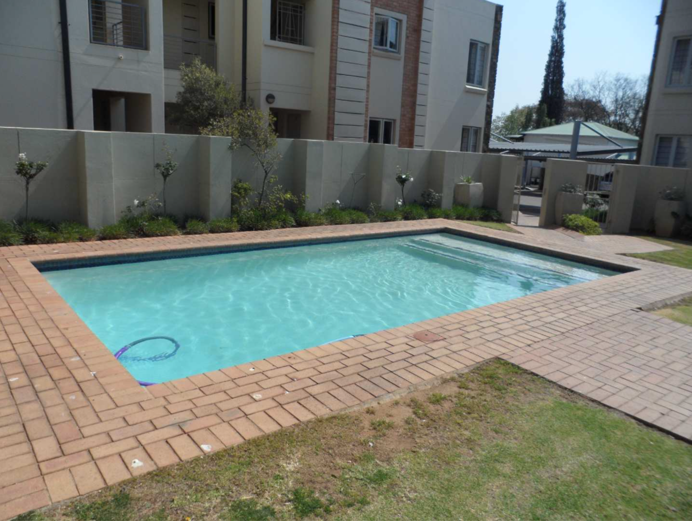 2 Bedroom Apartment in Parktown North