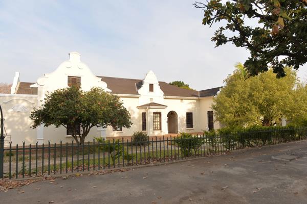 1 Bedroom House