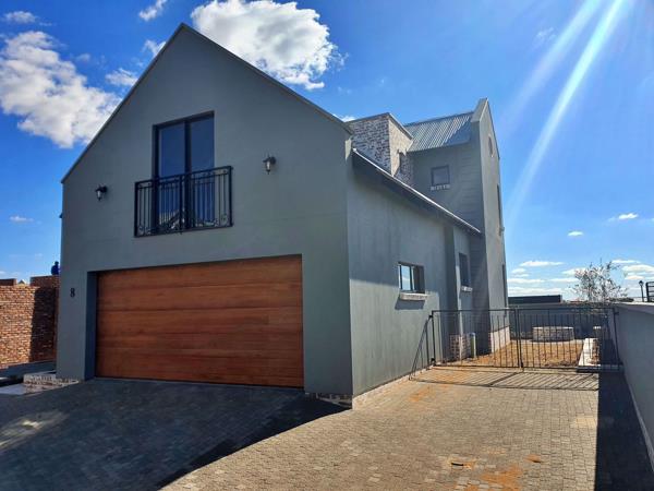 3 Bedroom Townhouse