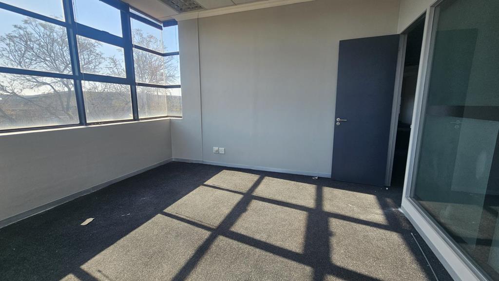 190 m² Office Space