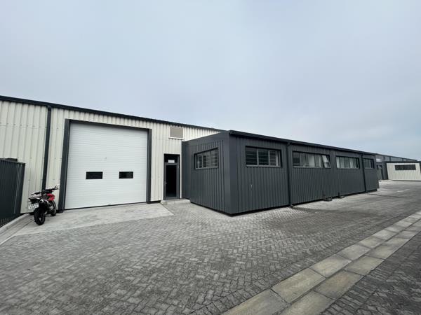 444 m² Industrial space