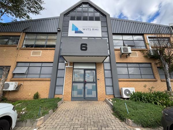 1 087 m² Industrial space