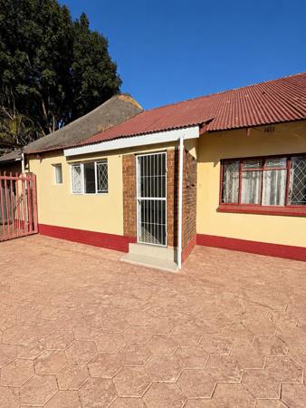 1 Bedroom House