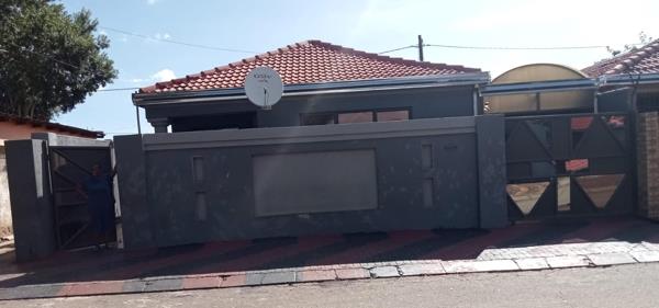 2 Bedroom House