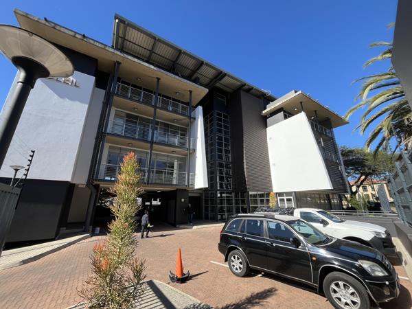 128 m² Commercial space