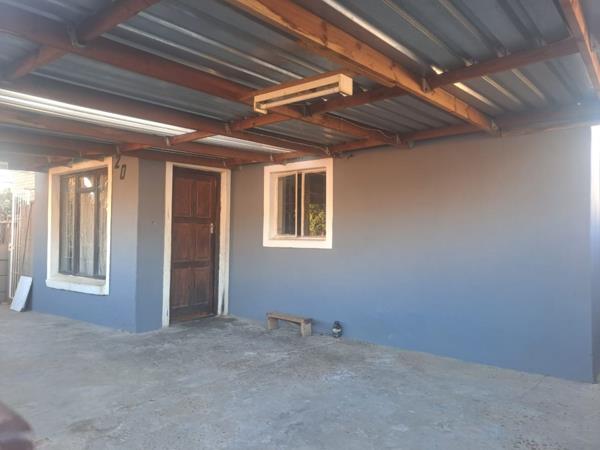 2 Bedroom House