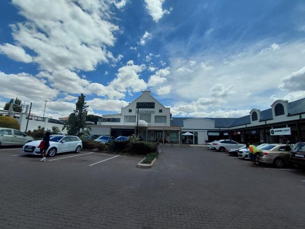 10 502 m² Retail Space