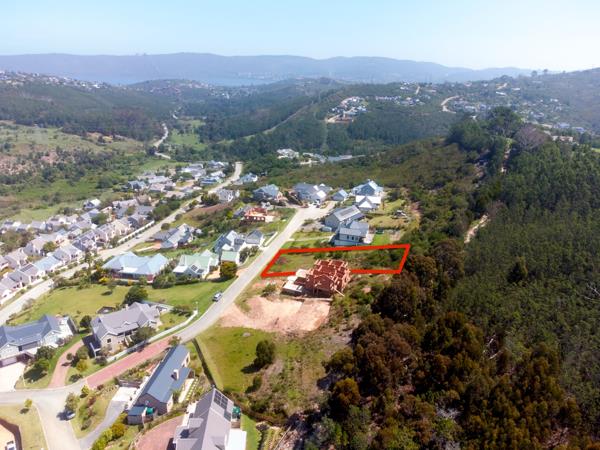 1 287 m² Land
