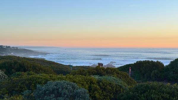 1 033 m² Land