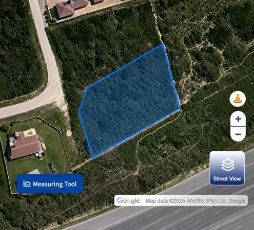 1 595 m² Land