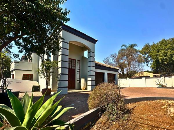 6 Bedroom House