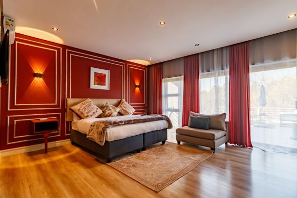 6 Bedroom House