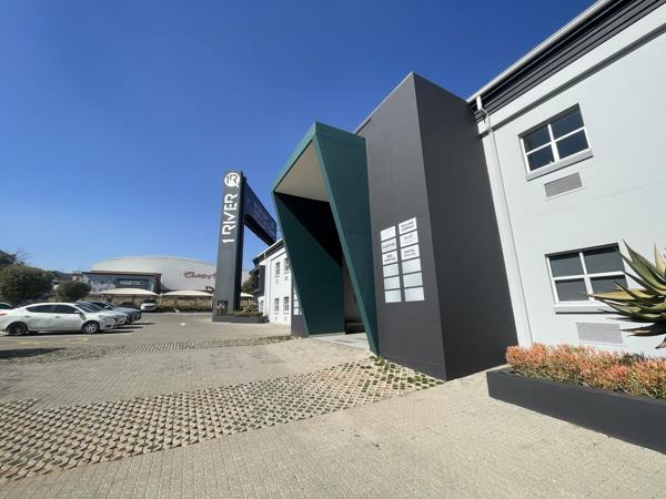586 m² Retail Space